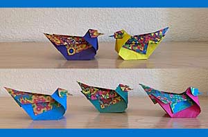 [Non-Modular Bird-Shaped Origami Boxes]
