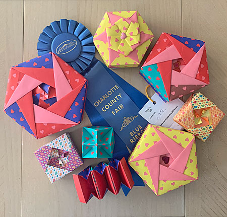 [Valentine's Day Gift Boxes with Blue Ribbon]
